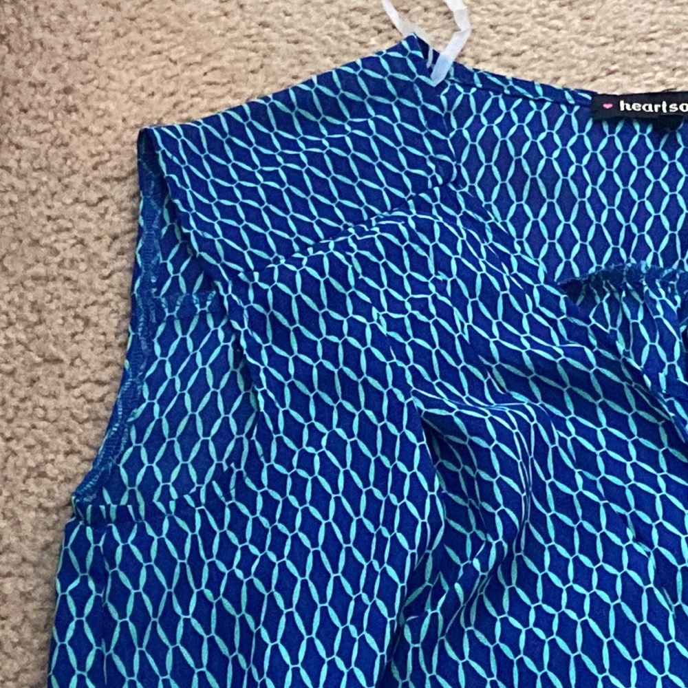 Patterned Blouse - Picture 2 of 8